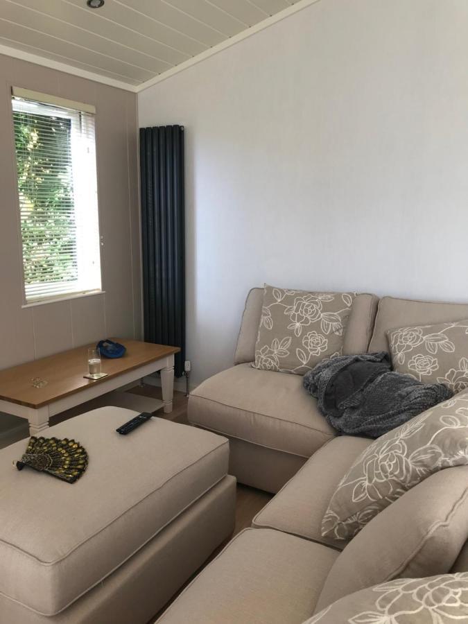 R11 Lake View, Fallbarrow Holiday Park Hotel Боунес он Уиндърмиър Екстериор снимка