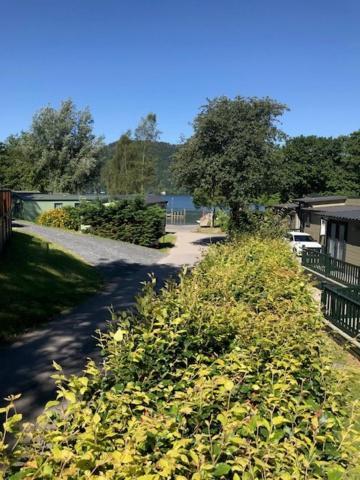 R11 Lake View, Fallbarrow Holiday Park Hotel Боунес он Уиндърмиър Екстериор снимка